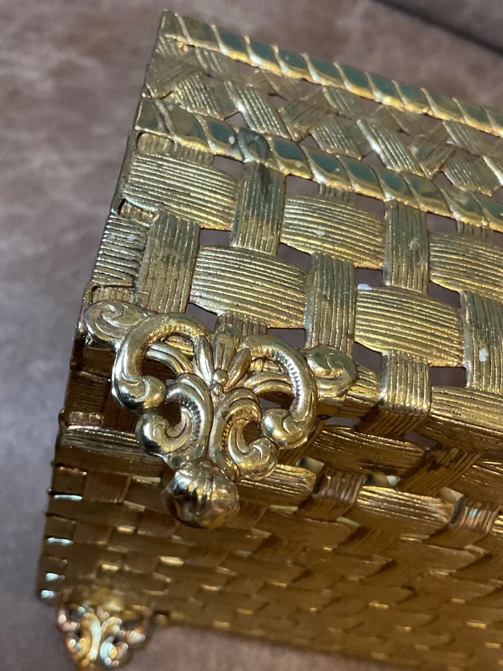 Vintage Stylebuilt Brass Basketweave Tissue/Napkin Holder